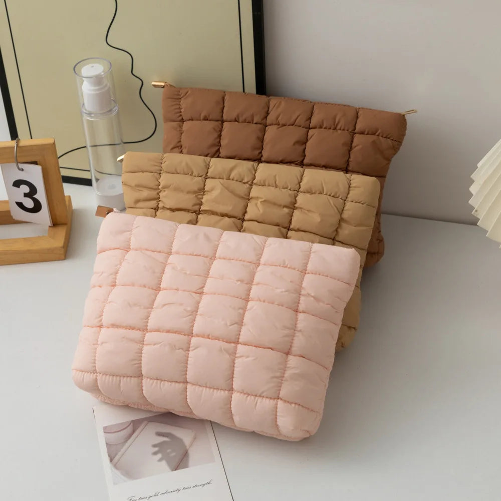 BeautyVault™ – Quilted Makeup Organizer