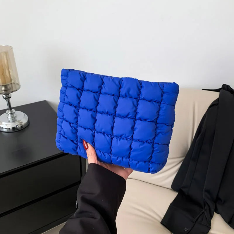 BeautyVault™ – Quilted Makeup Organizer