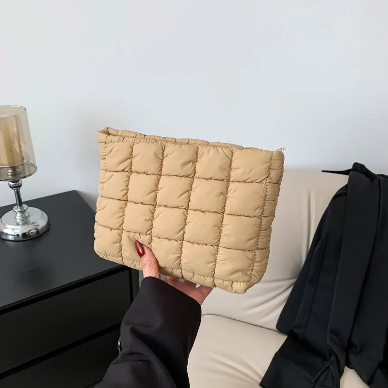 BeautyVault™ – Quilted Makeup Organizer
