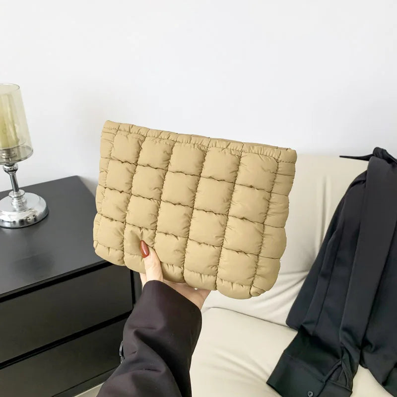 BeautyVault™ – Quilted Makeup Organizer