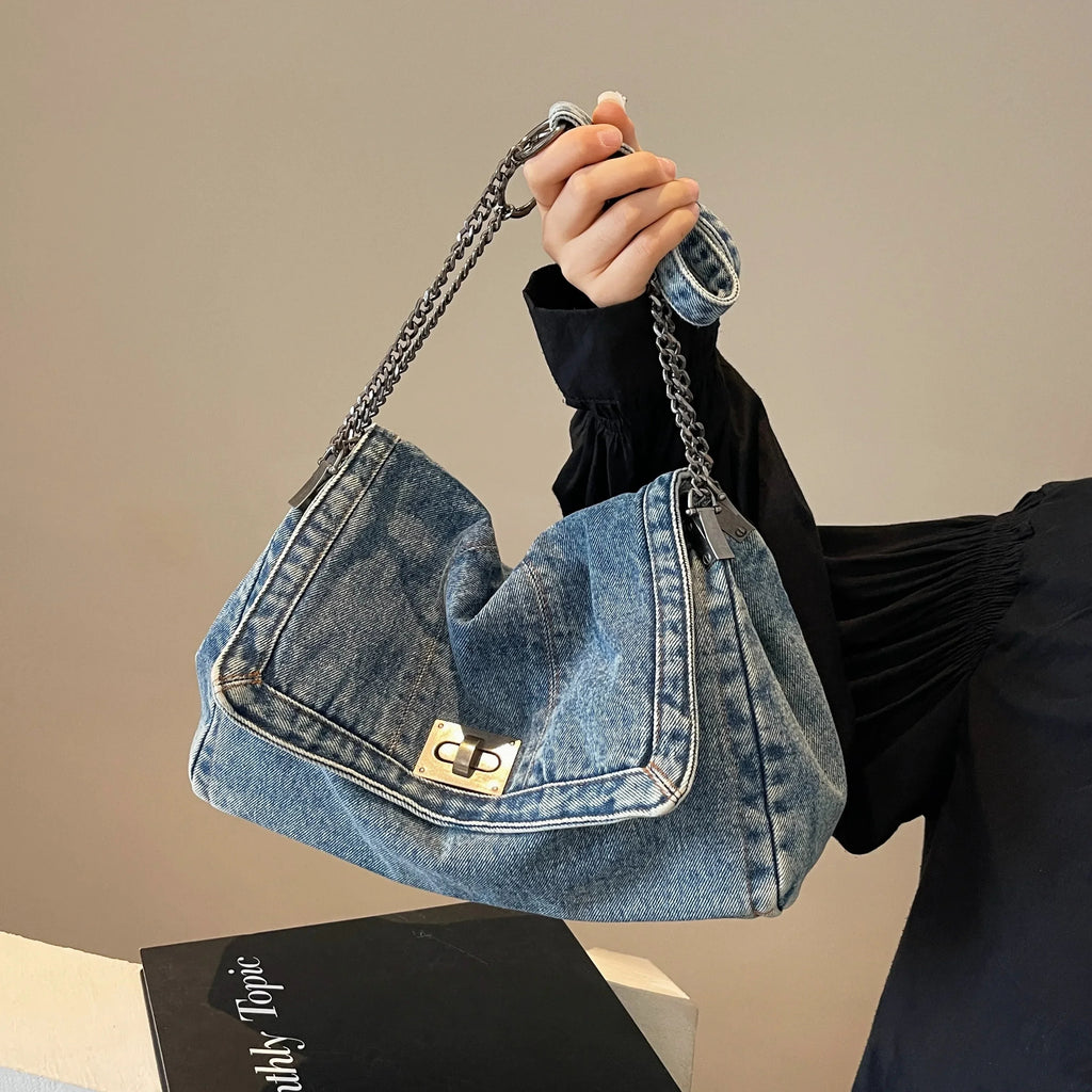 ChainCarry™ – Denim Shoulder Bag with Turn-Lock Flap