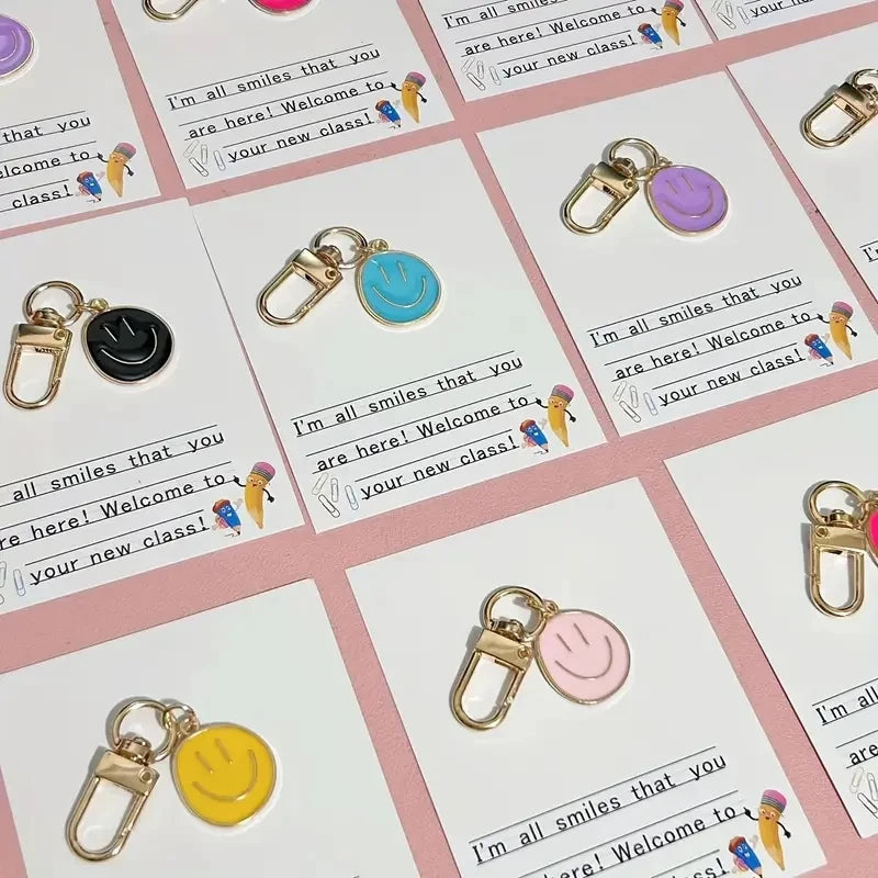 SmilePack™ – 25-Piece Smiley Face Keychain Gift Set