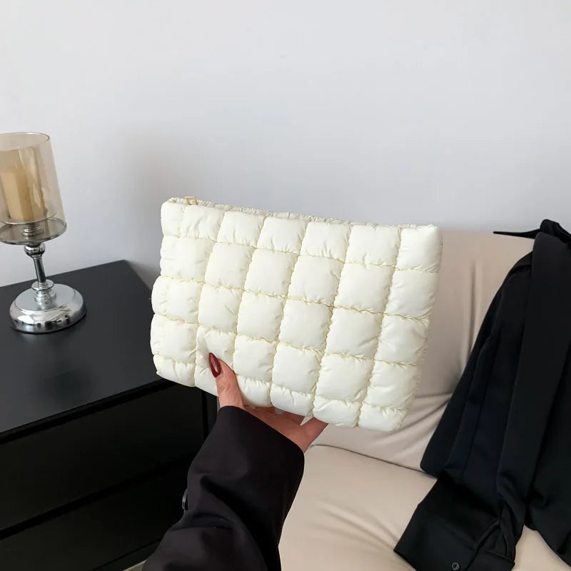BeautyVault™ – Quilted Makeup Organizer
